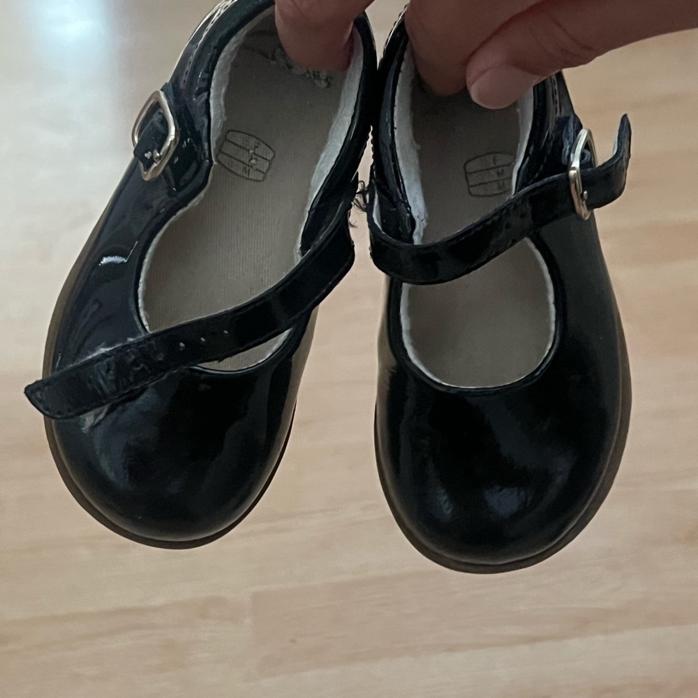 Clark’s patent black shoes toddler 5c